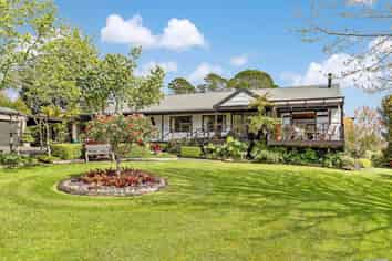 77 Messenger Road, Stillwater