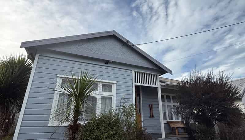 7 Roslyn Terrace, West End