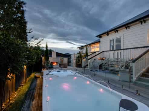 12 Farndon Road, Clive