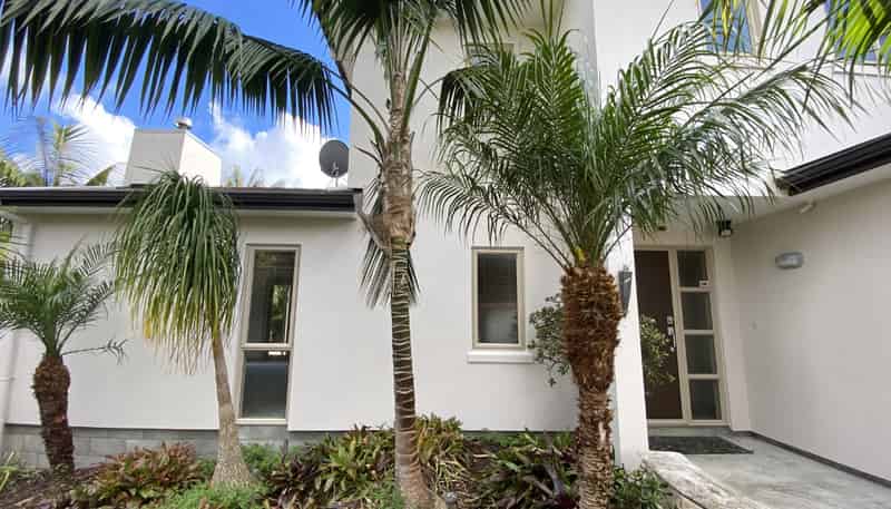 58  English Oak Drive, Schnapper Rock