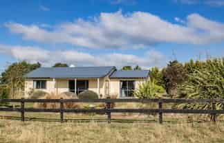 237 Depot Road, Burnt Hill, Oxford