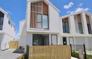10 Porowha Road, Westgate