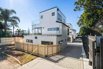 127B Te Atatu Road, Te Atatu South