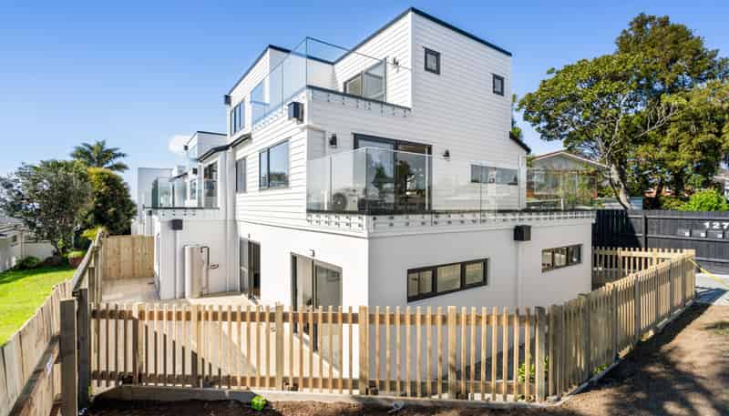 127B Te Atatu Road, Te Atatu South