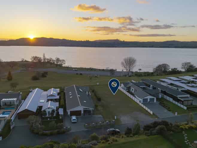30 Kuiwai Drive, Rainbow Point