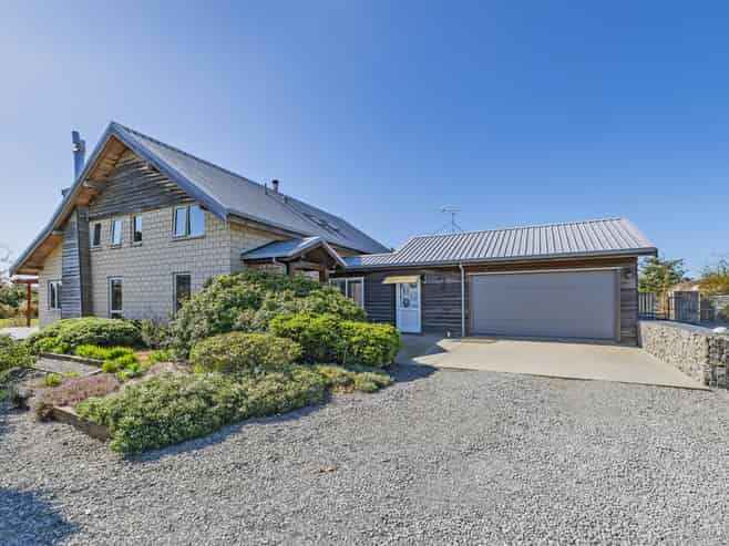 9 Hayfield Terrace, Cust