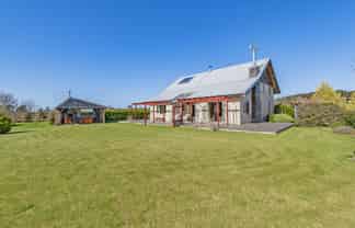 9 Hayfield Terrace, Cust