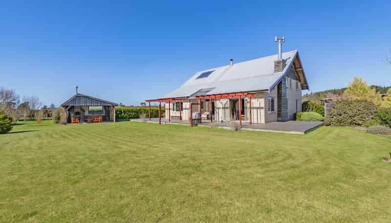 9 Hayfield Terrace, Cust