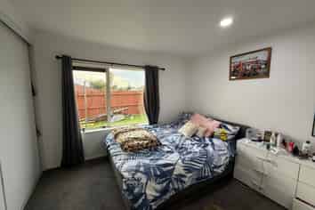 2/7 Zurich Place, Weymouth