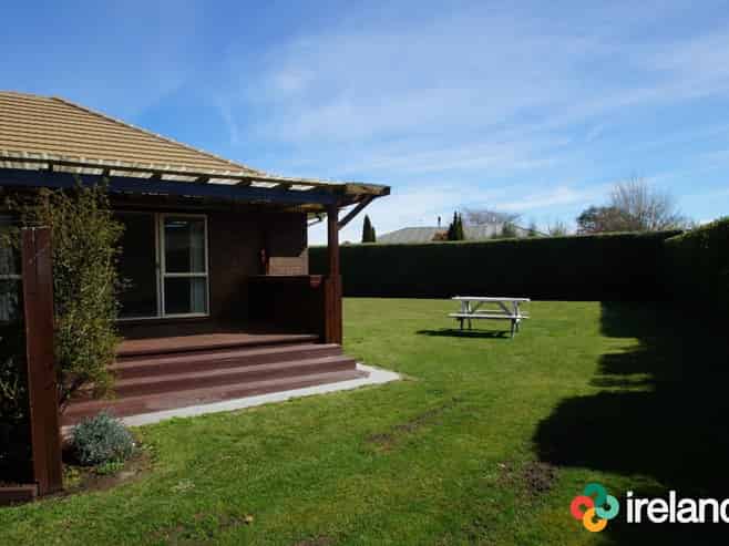16 Hewitts Road , Woodend