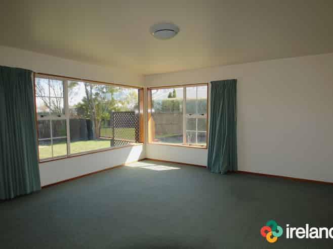 16 Hewitts Road , Woodend