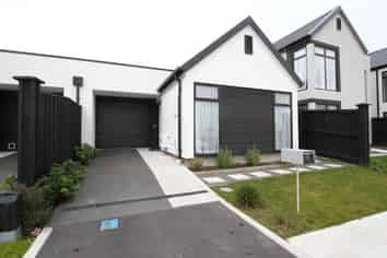 77 Faringdon Boulevard, Craigieburn