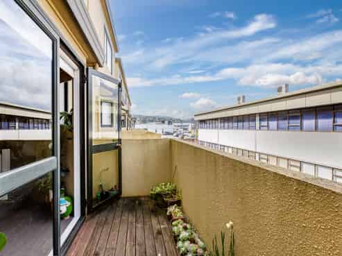 1/7 Raroa Road, Lower Hutt