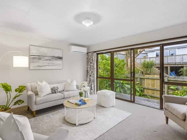 61 Ocean Road, Paraparaumu Beach