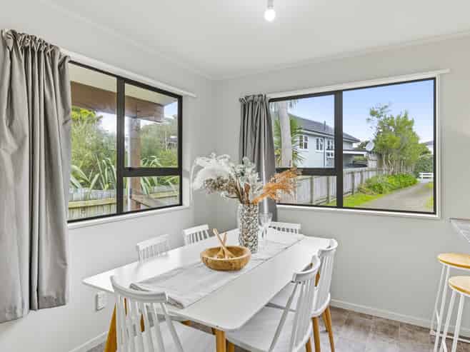 61 Ocean Road, Paraparaumu Beach