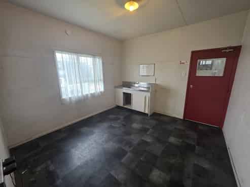 389sqm Industrial Warehouse with Office