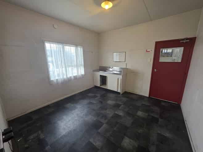 389sqm Industrial Warehouse with Office