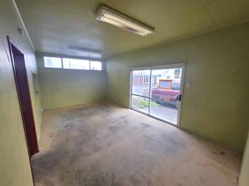 389sqm Industrial Warehouse with Office