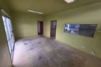 389sqm Industrial Warehouse with Office