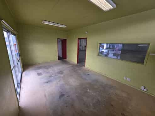 389sqm Industrial Warehouse with Office