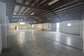 389sqm Industrial Warehouse with Office