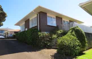 2/110 Young Street, Lynmouth