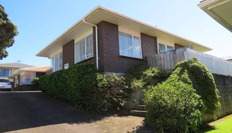 2/110 Young Street, Lynmouth