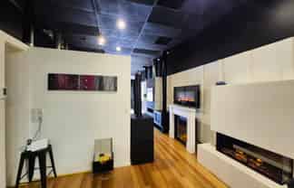AFFORDABLE 77M² NEWMARKET PREMISES
