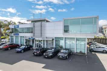 PREMIUM OFFICE - REFURBISHED, READY & PRICED T...