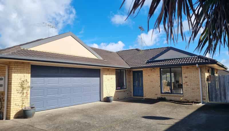 1/9a Araminta Place, Beachlands