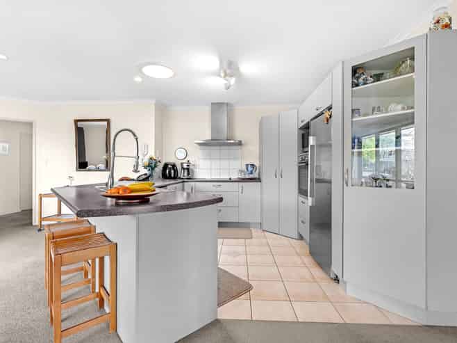 4 Fairford Avenue, Henderson