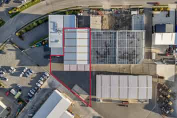 910.8sqm modern warehouse/office with secured yard