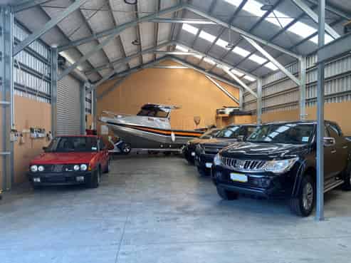 Modern warehouse in secure business park