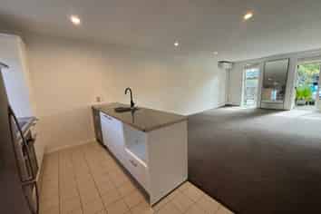 7/2 Cawley street, Ellerslie