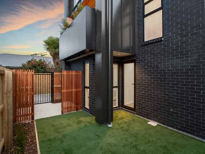 2-4/166 Chester Street East, Christchurch Central