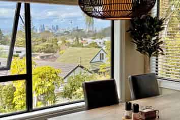 131 Chelsea View Drive, Chatswood