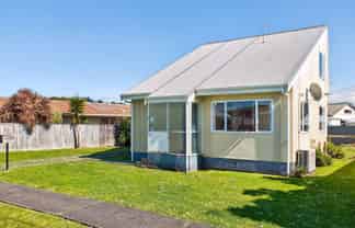 4 Tui Street, OUTER KAITI