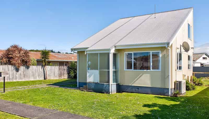 4 Tui Street, OUTER KAITI