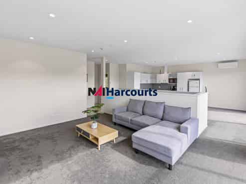 Spacious Unit with Expansive Living Area