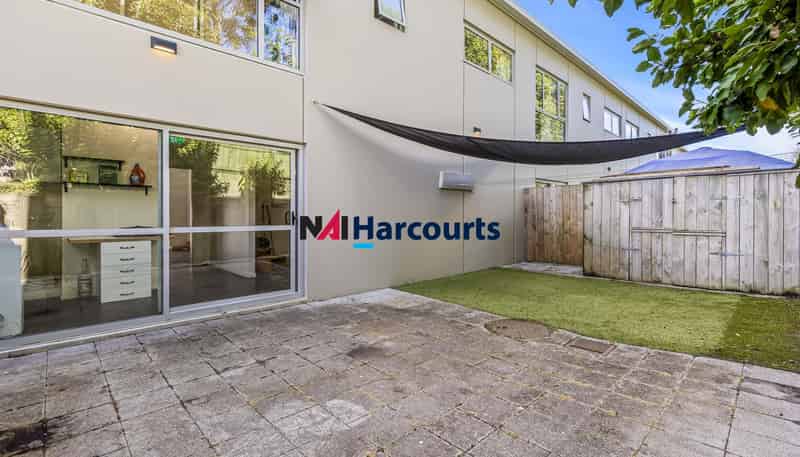 21/45 Karepiro Drive, Stanmore Bay