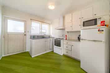 4/590A Fergusson Drive, Trentham
