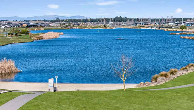 14 Medusa Lane, Pegasus