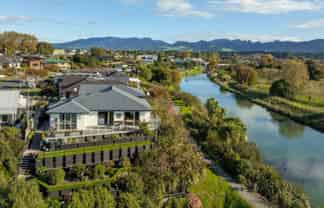 13 Noble Johnston Drive, Katikati