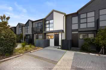 29 Treloar Crescent, Hobsonville