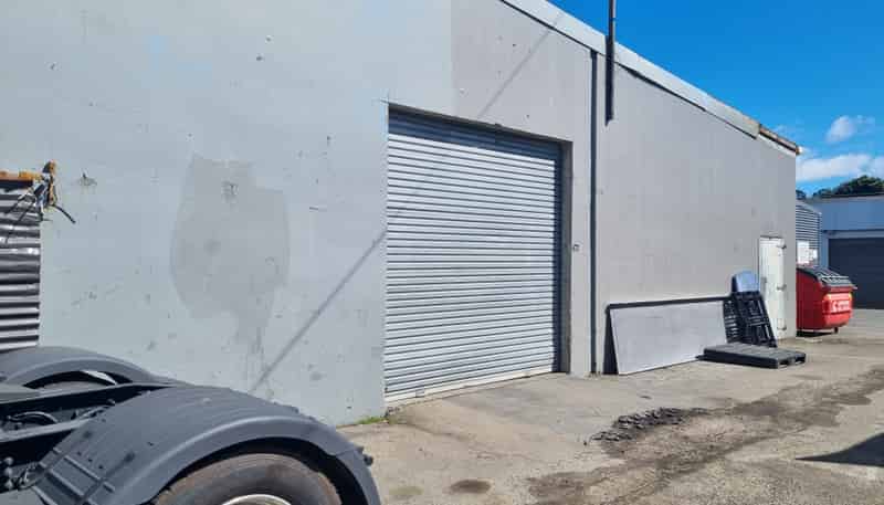 Warehouse/121 Eastern Hutt Road, Taita