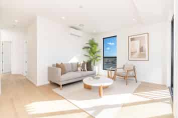  102/2A 2A Te Ara Taurapa, Point Chevalier