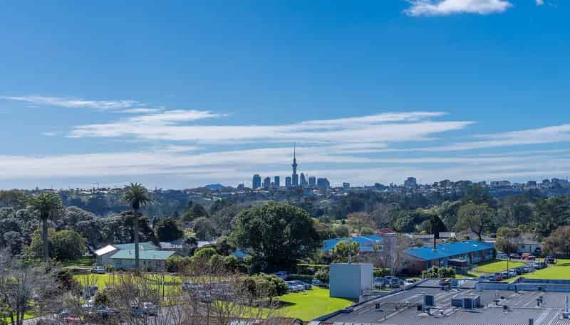  408/2A Te Ara Taurapa, Point Chevalier