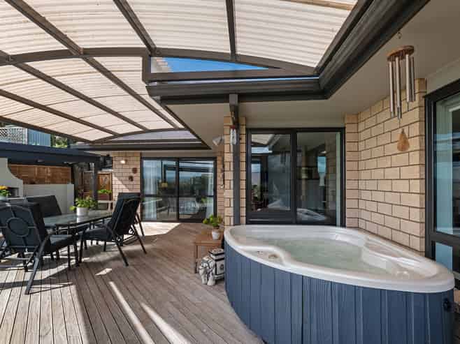 100 Albero Drive, Ohauiti