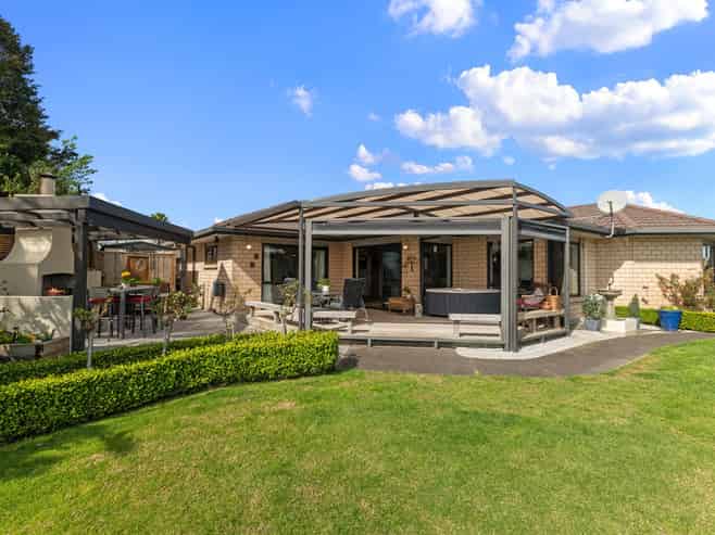 100 Albero Drive, Ohauiti