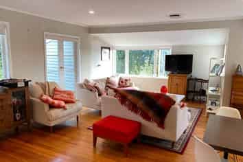 1/14 Woodside Avenue, Northcote